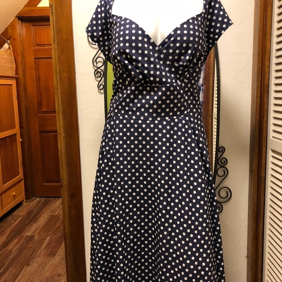 eshakti Dresses & Skirts - New eShatki Dress 26 W